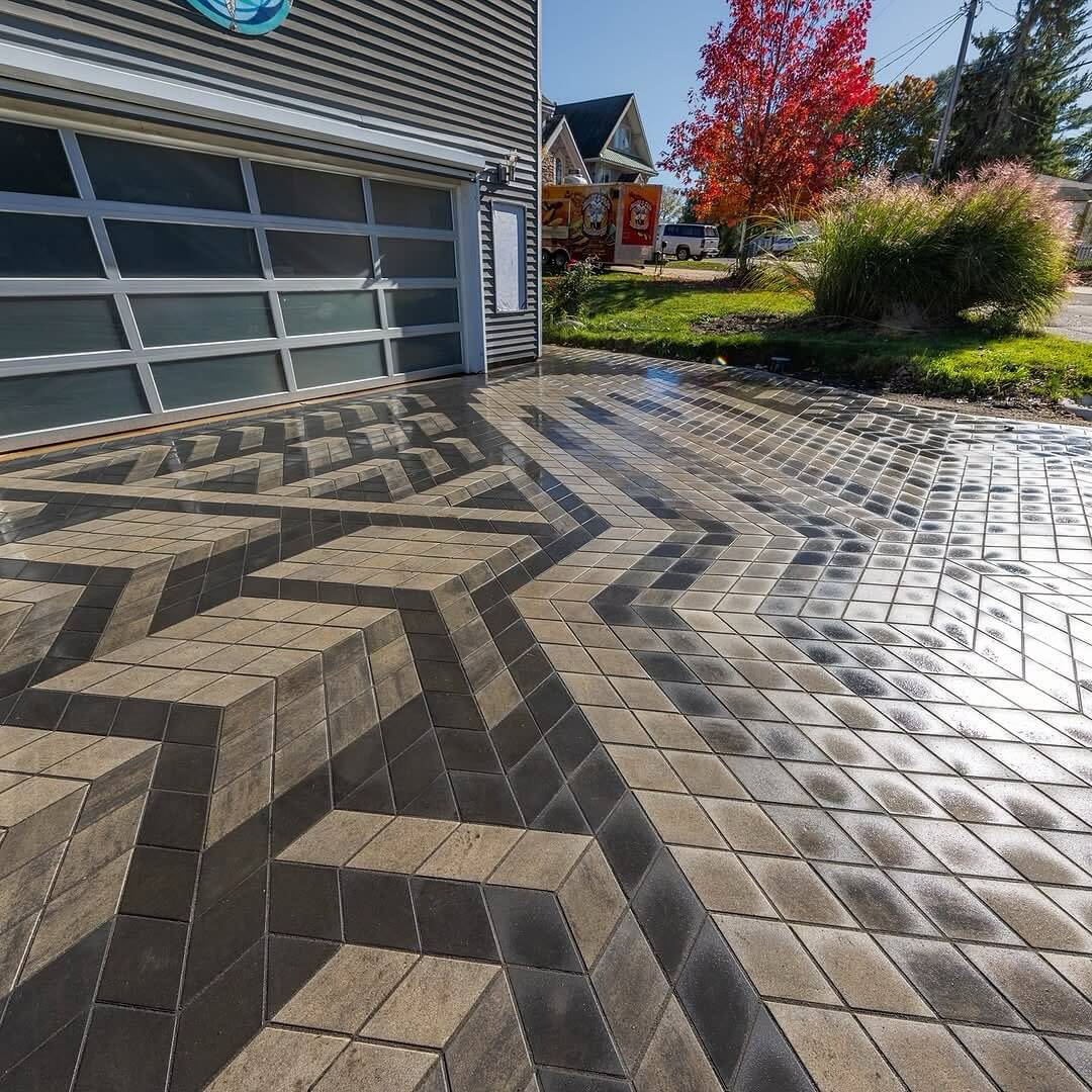 Transform Your Curb Appeal: Inexpensive Driveway Edging Ideas That Make a Big Impact 29