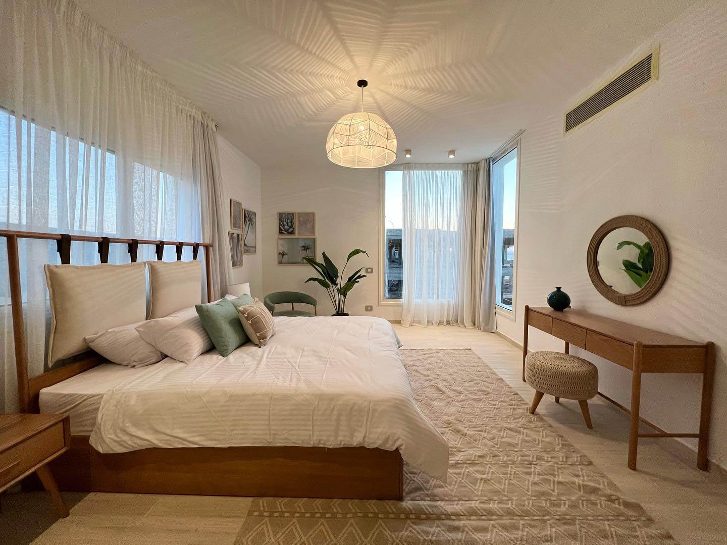 Refreshing Summer Home Decor Ideas to Transform Your Space 3