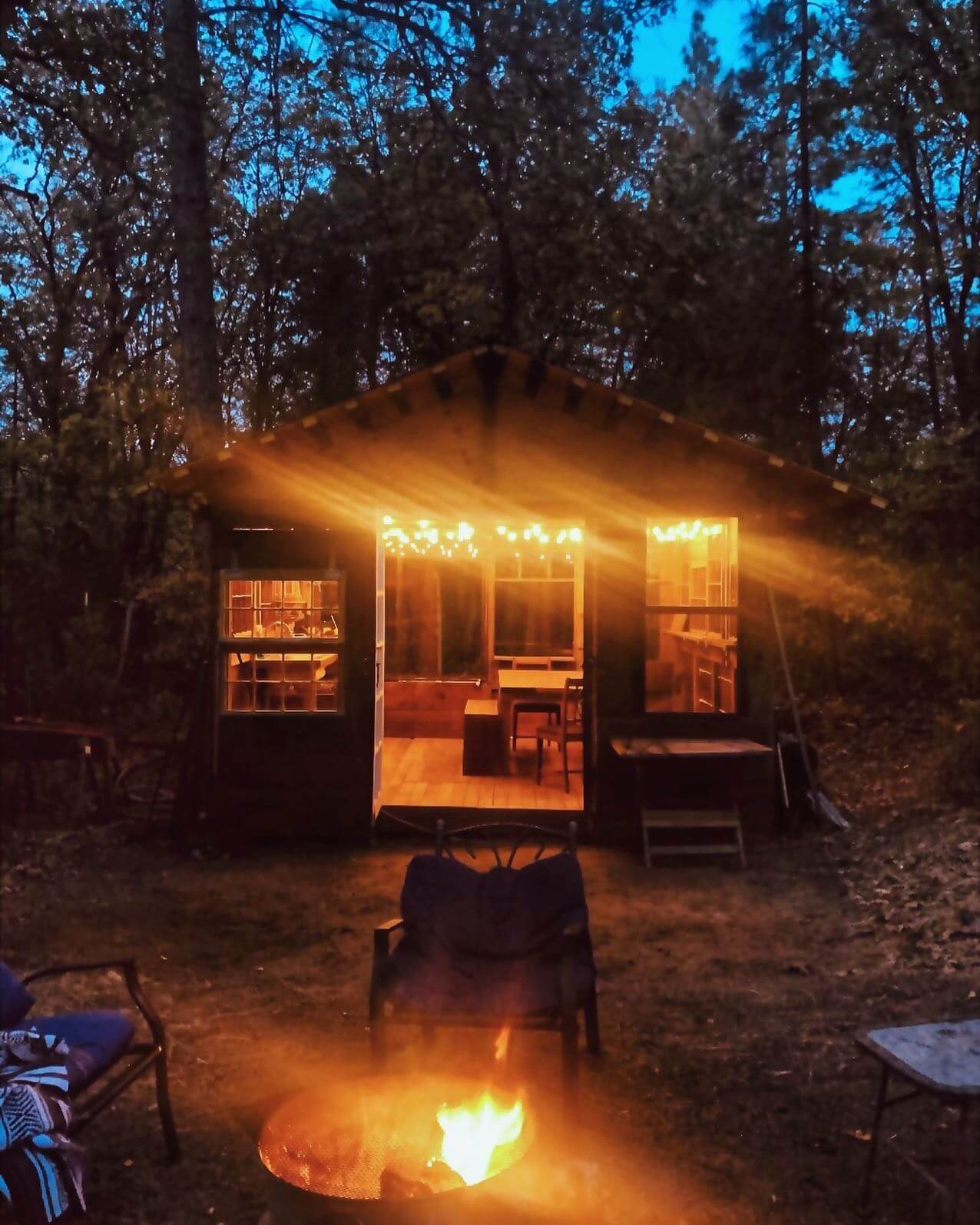 Charming Small Cabin Exterior Ideas to Inspire Your Next Rustic Retreat 3