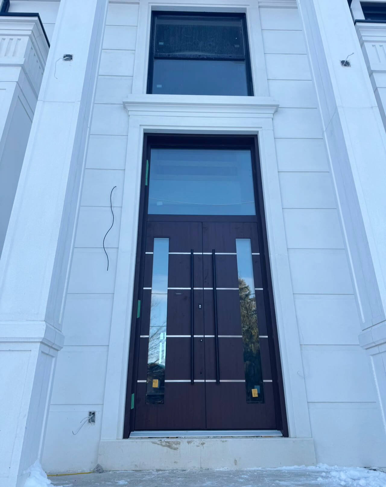 23 Luxurious Entry Door Designs to Transform Your Home's First Impression 3