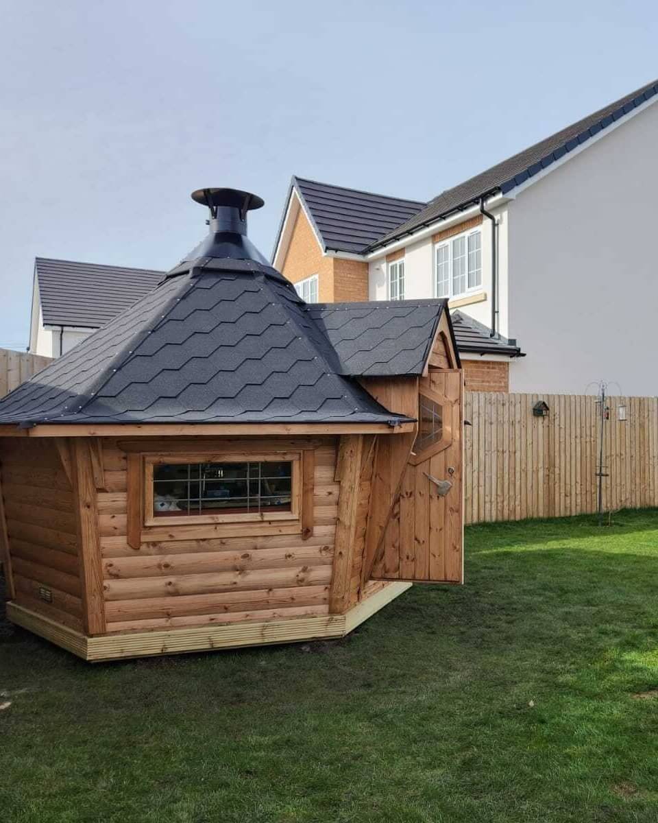 Charming Small Cabin Exterior Ideas to Inspire Your Next Rustic Retreat 4