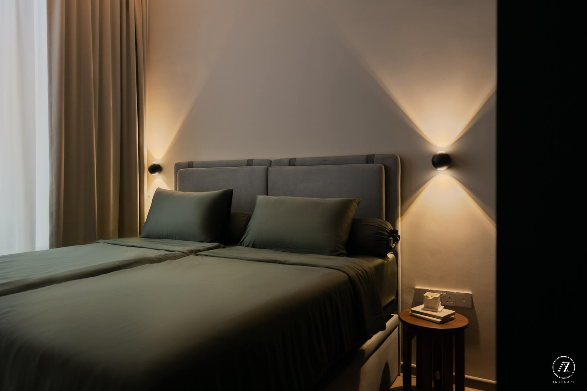 Transform Your Space: Captivating Dark Wood Bedroom Ideas for a Cozy Retreat 4