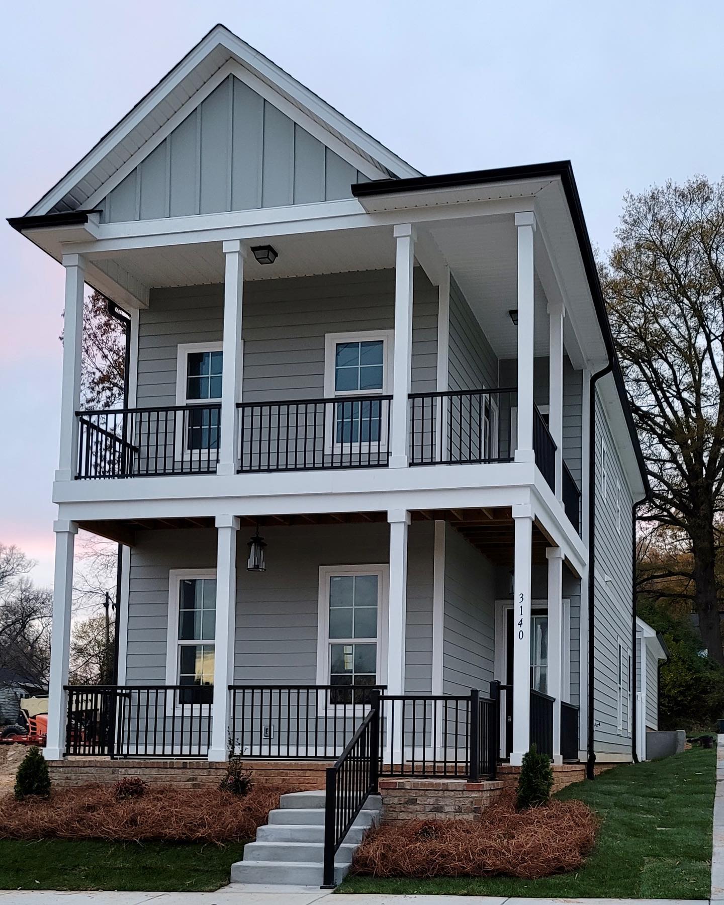 15 Stunning Double Wide Front Porch Ideas to Transform Your Home 5