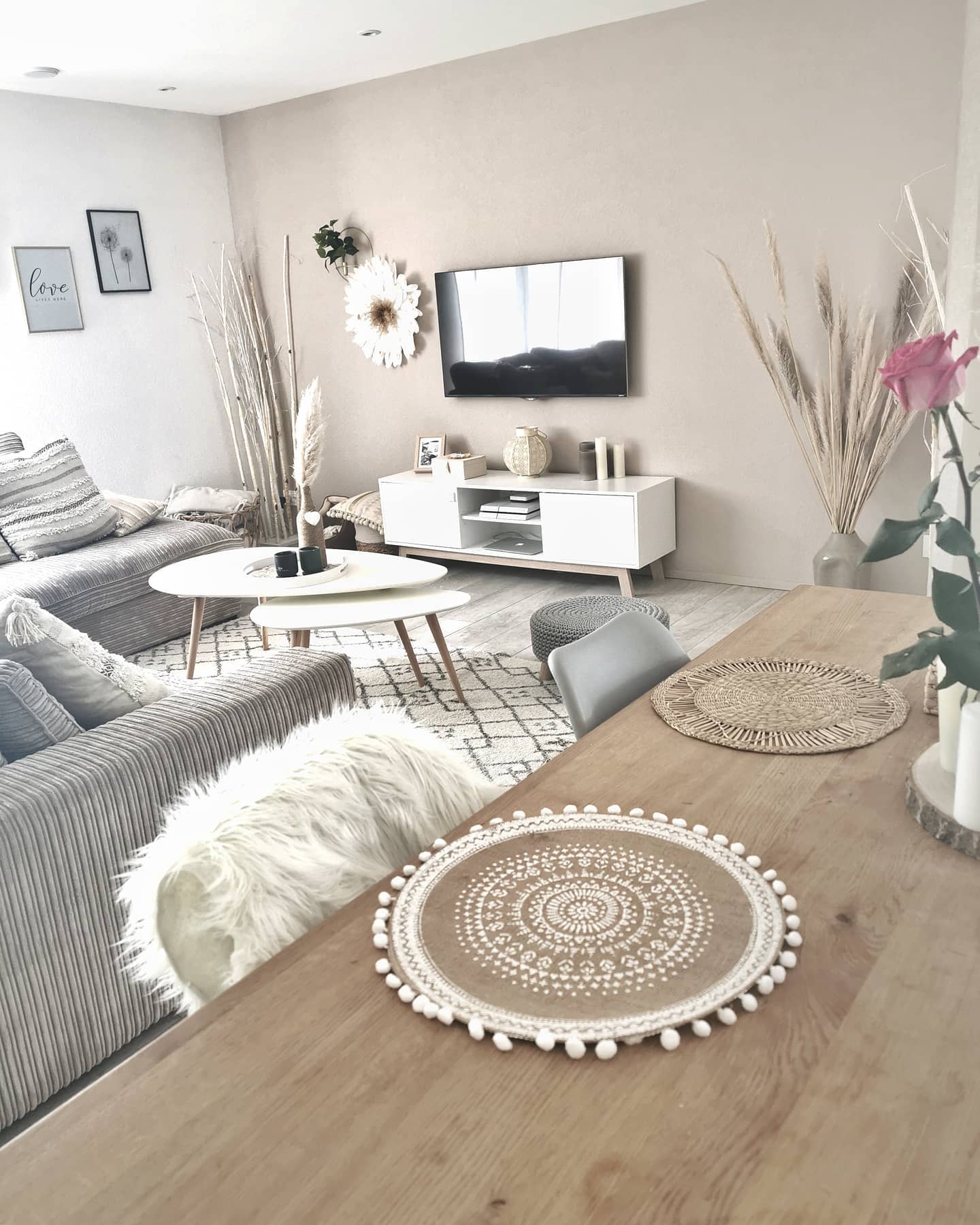 Hygge Haven: Transform Your Living Room into a Cozy Sanctuary 5