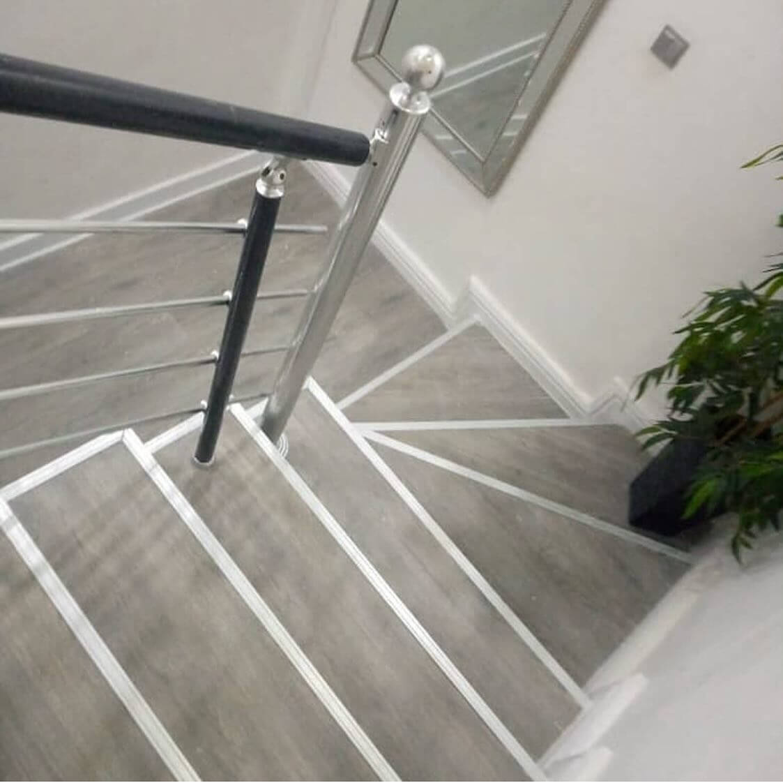 Stunning Wood Floor Design Ideas to Transform Your Space 6