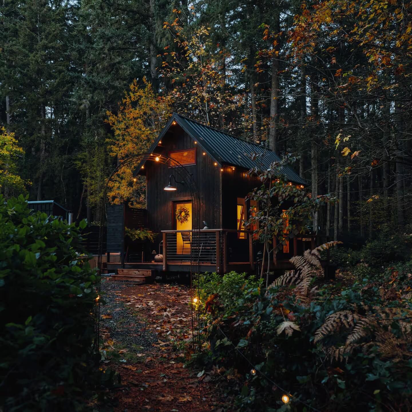 Charming Small Cabin Exterior Ideas to Inspire Your Next Rustic Retreat 6