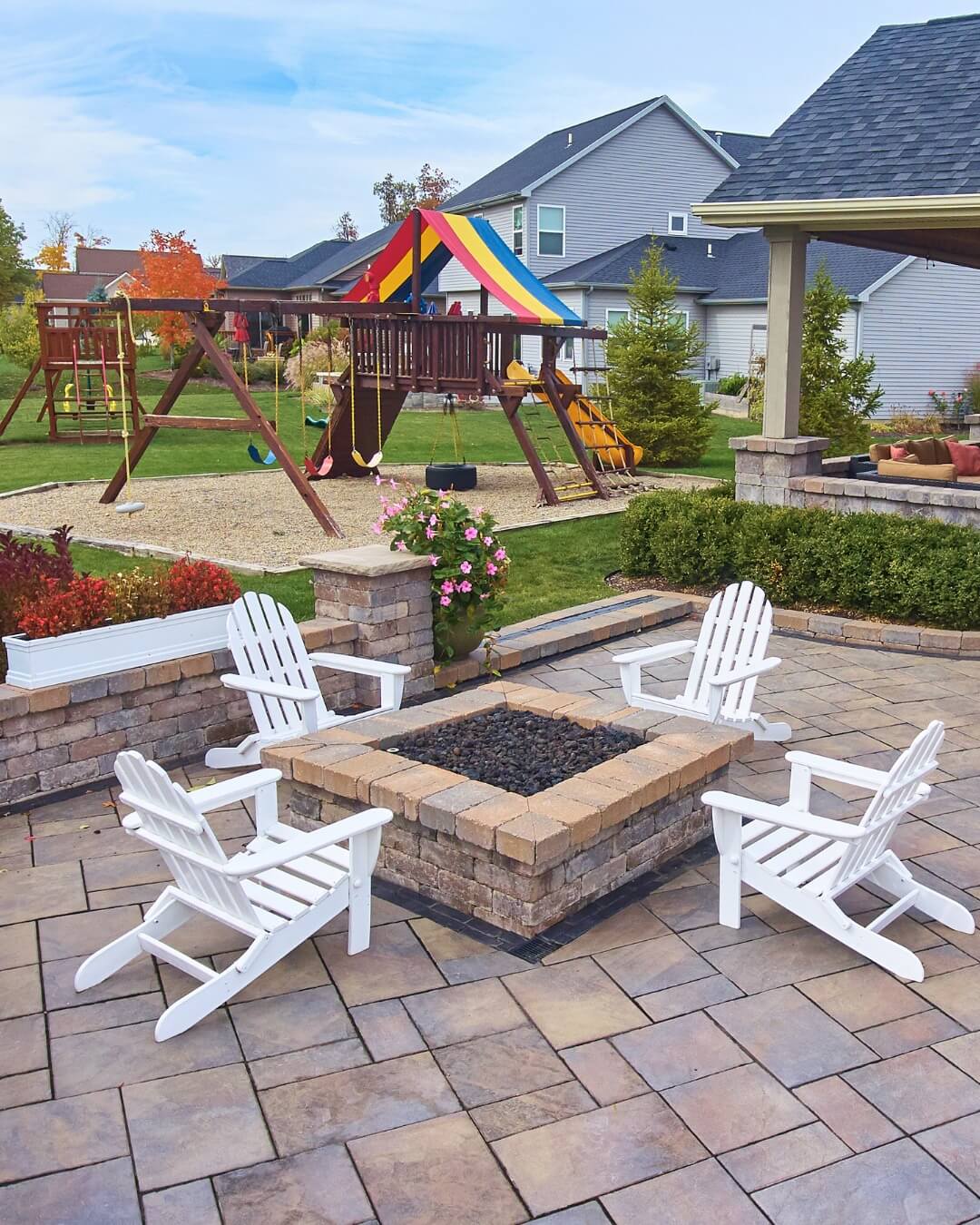 Stunning Stone Fire Pit Ideas for a Cozy Outdoor Retreat 6