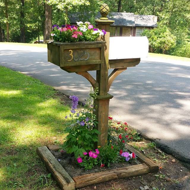 Transform Your Outdoor Space with Stunning Mailbox Flower Bed Ideas 6