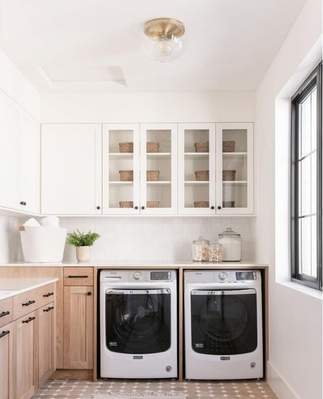 Brighten Up Your Space: Stunning Laundry Room Lighting Decor Ideas 6