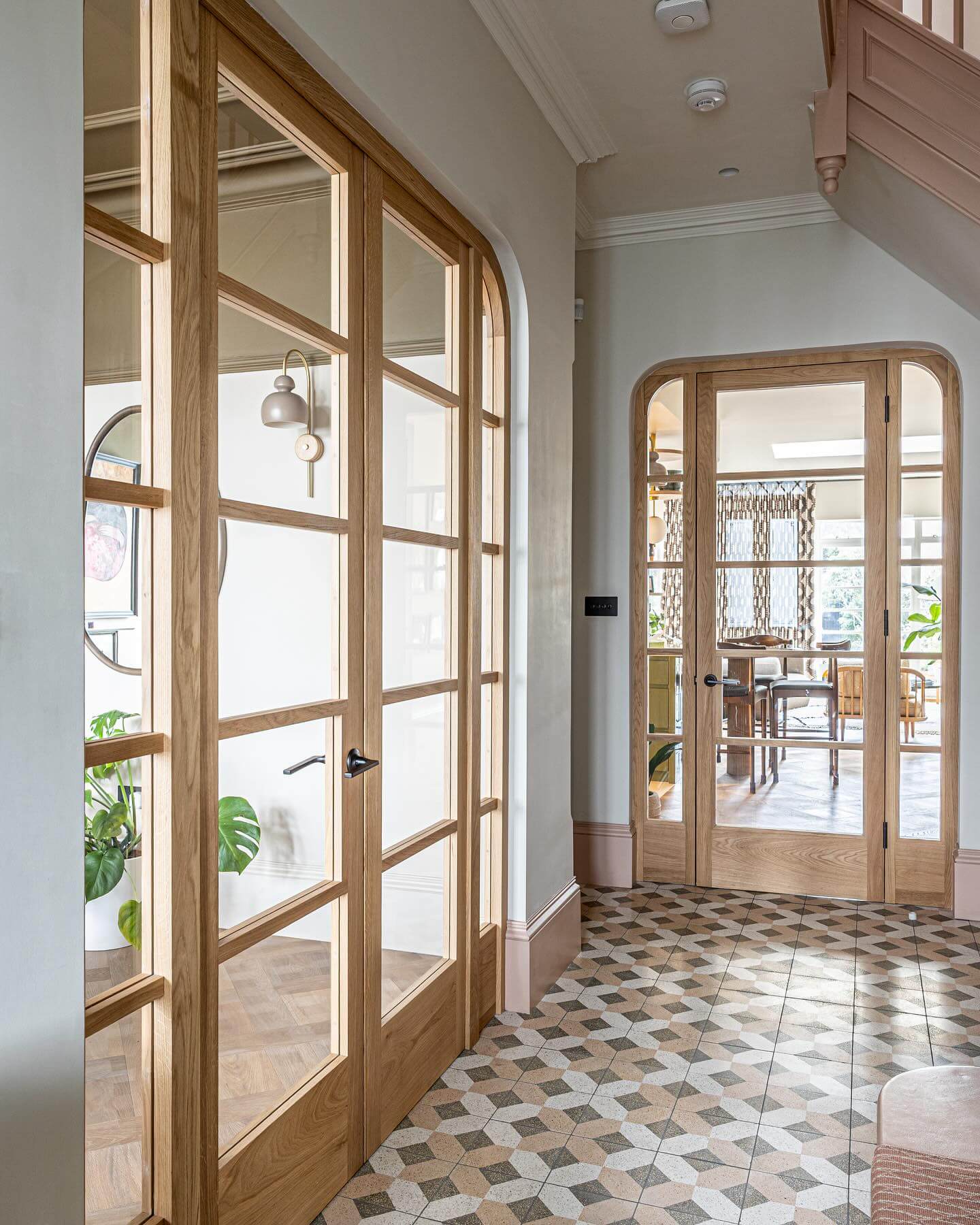 Japandi Entryway Ideas: Transform Your Space with Unmatched Elegance and Simplicity 6