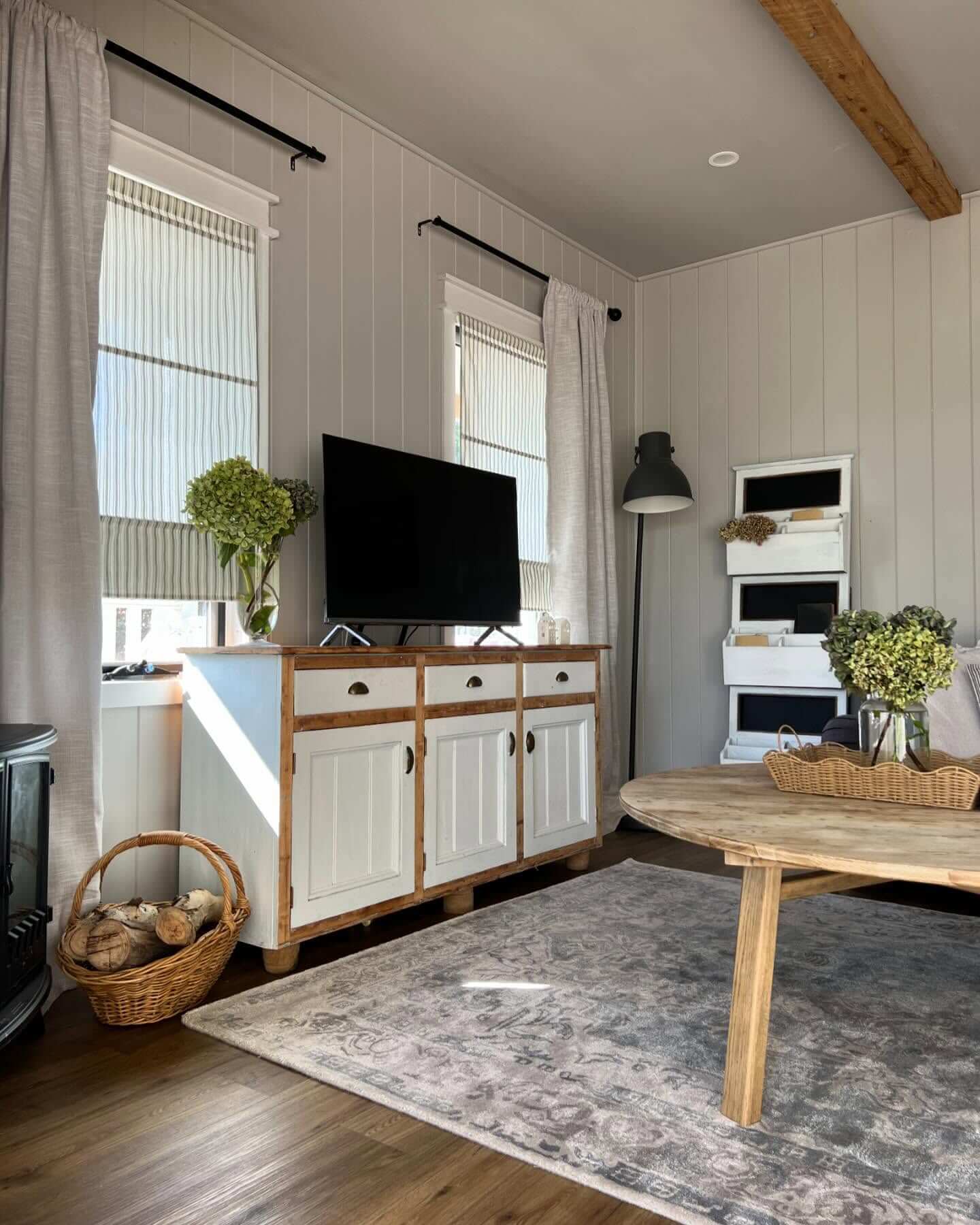 Farmhouse Rug Ideas to Elevate Your Cozy Home Décor 6