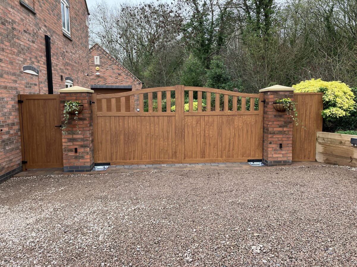 Transform Your Curb Appeal: Inexpensive Driveway Edging Ideas That Make a Big Impact 7