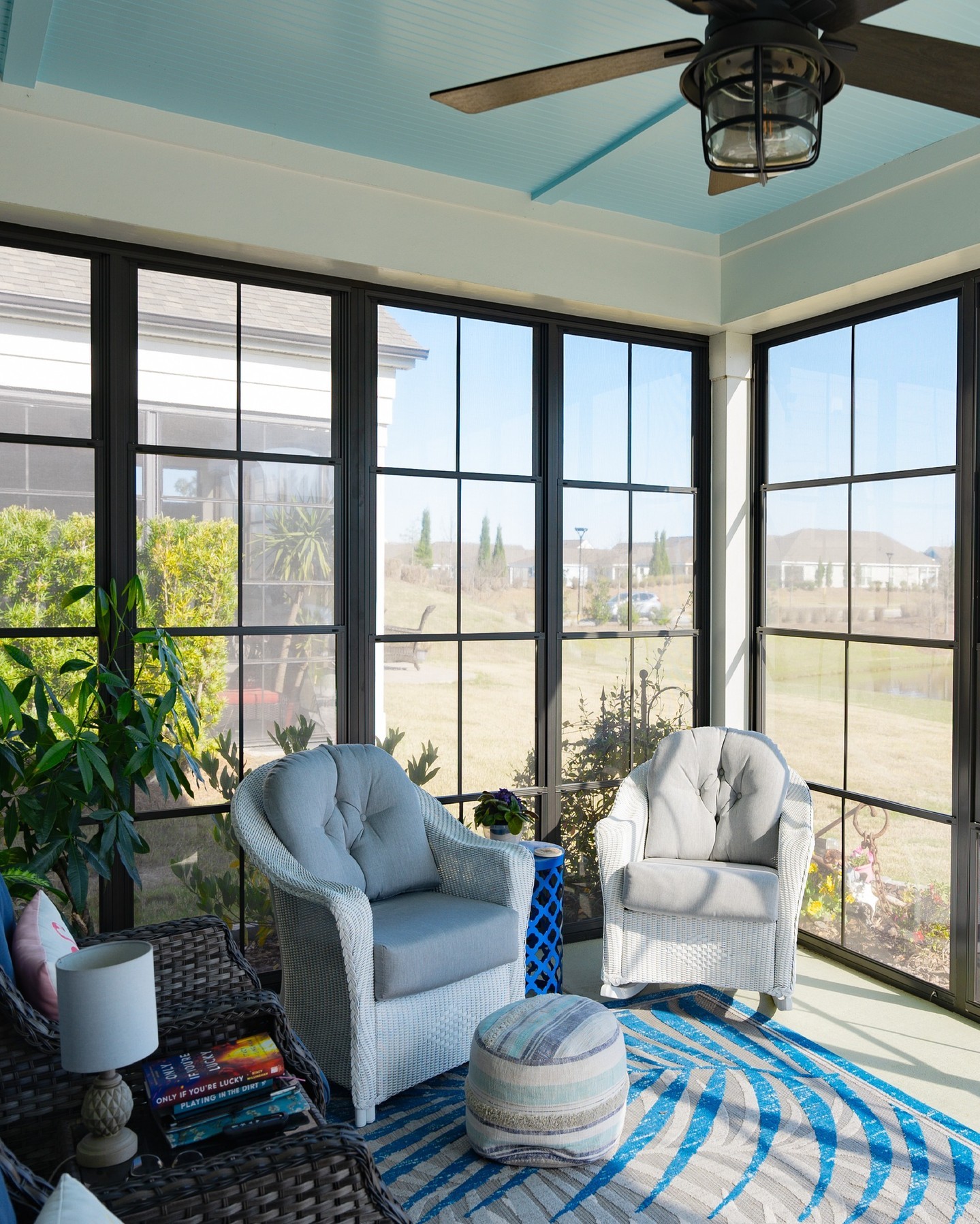 10 Enclosed Porch Ideas to Elevate Your Home’s Charm and Functionality 7