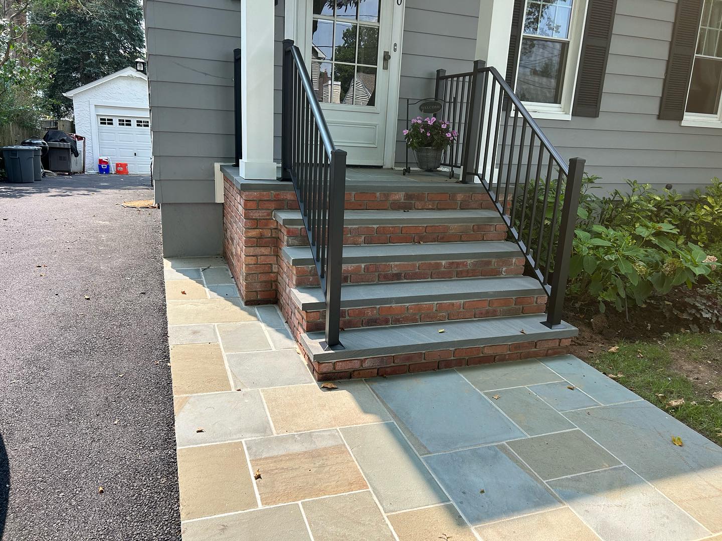 10 Stunning Front Porch Step Ideas to Elevate Your Home's Curb Appeal 8