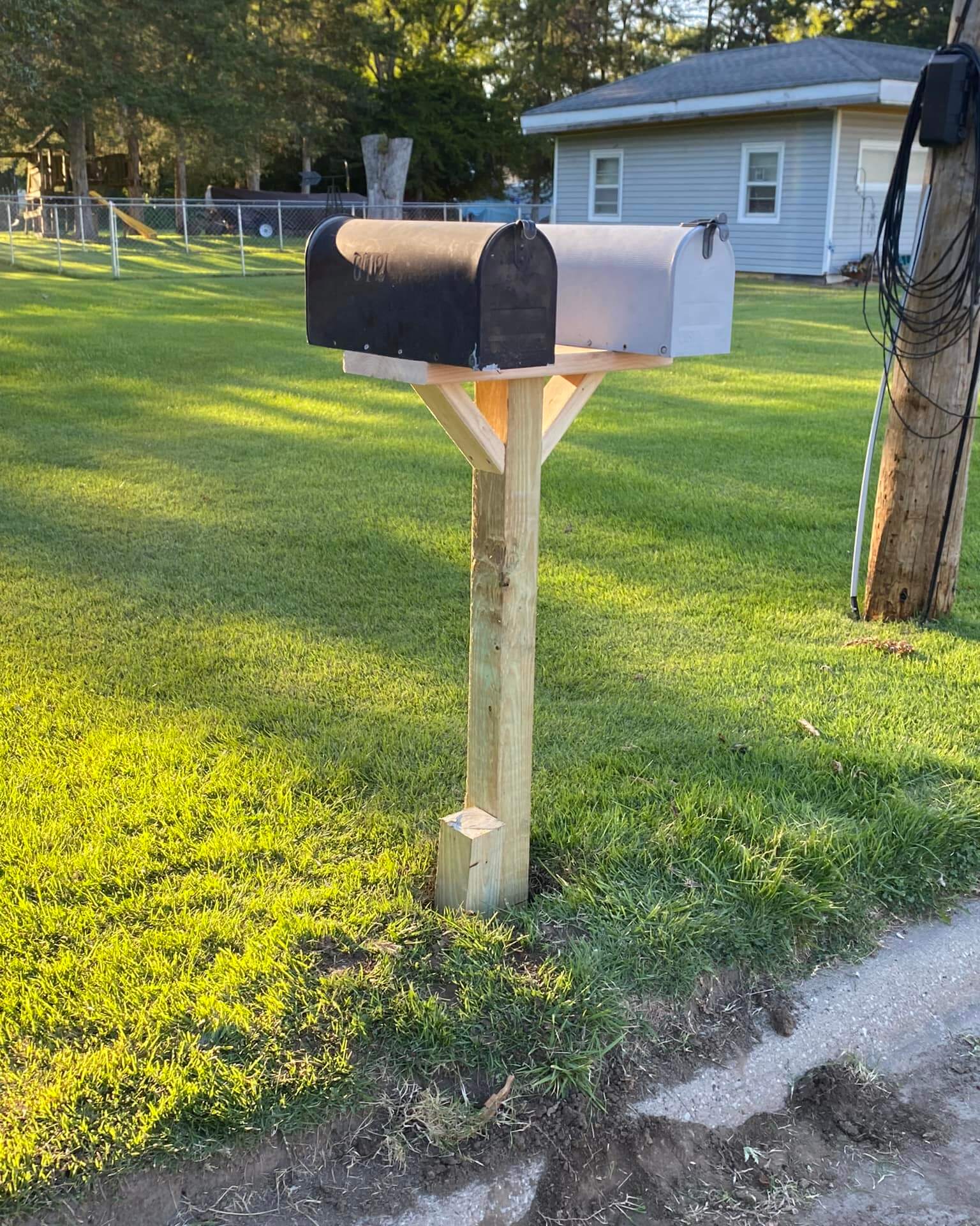 Creative Mailbox Decor Ideas: Transform Your Curb Appeal with Artistic Flair 8