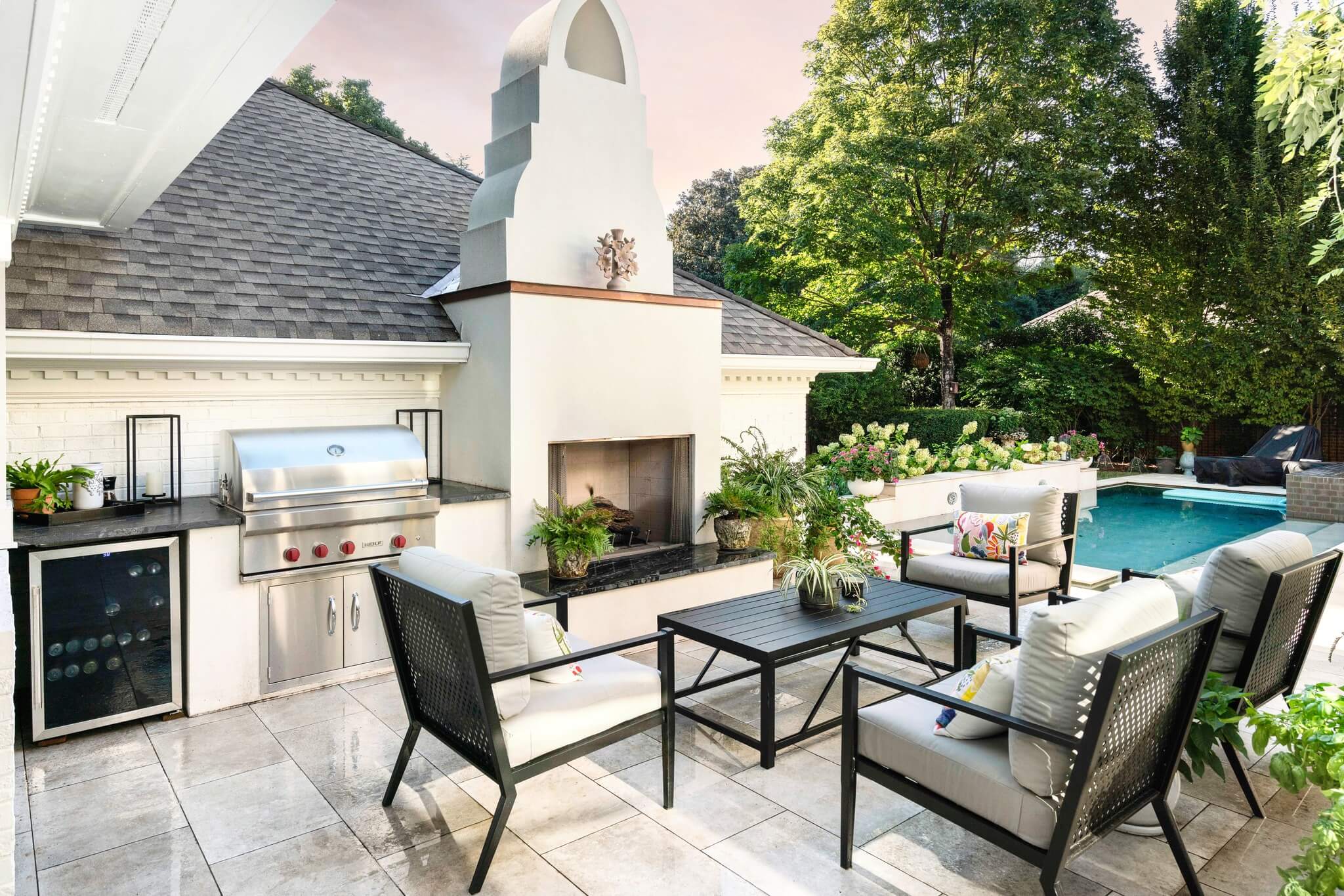 Enchanting Outdoor Fireplace Ideas to Elevate Your Backyard Oasis 8