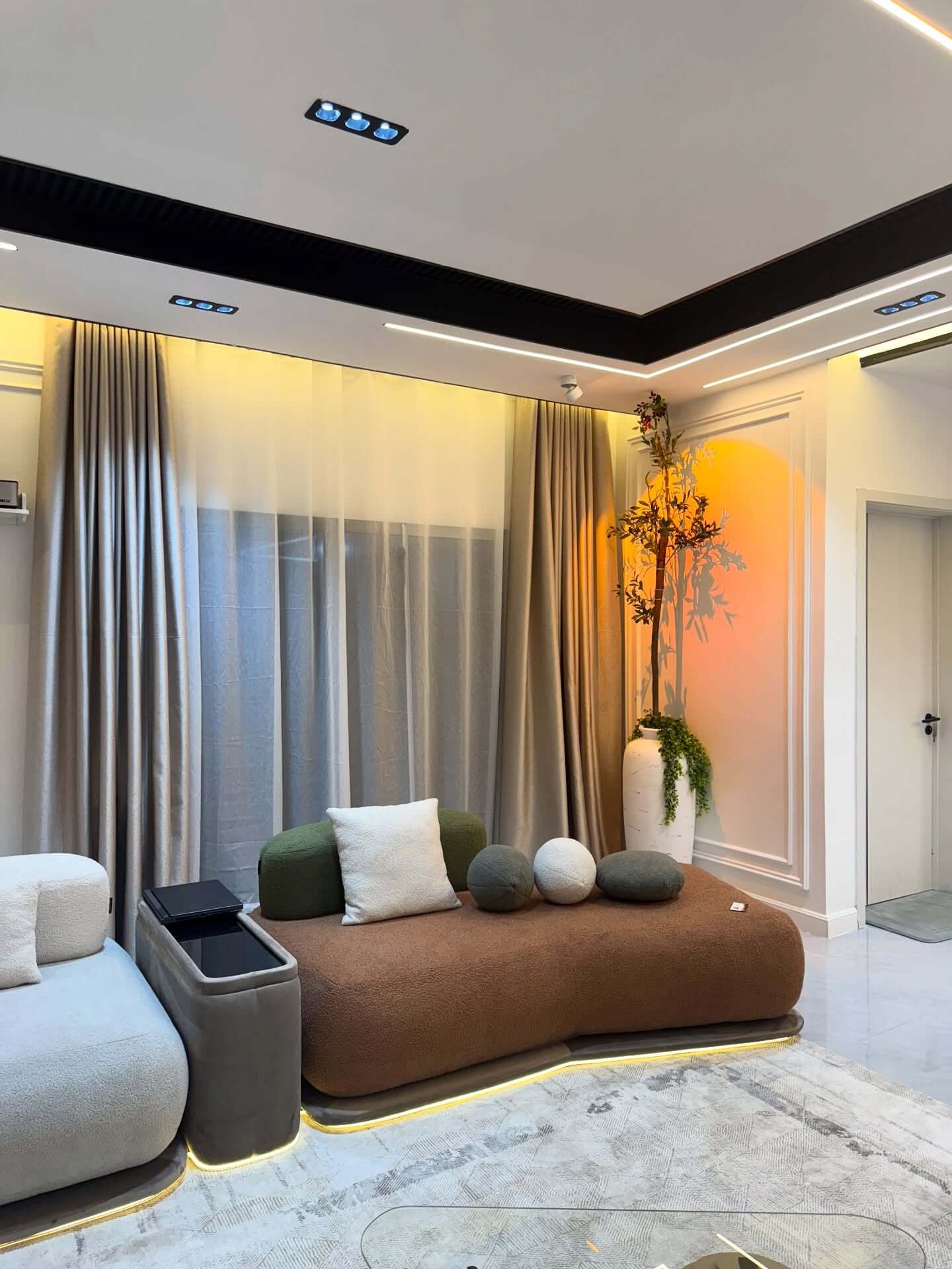 Transform Your Space: 10 Unique Accent Wall Ideas That Will Elevate Your Home Decor 8