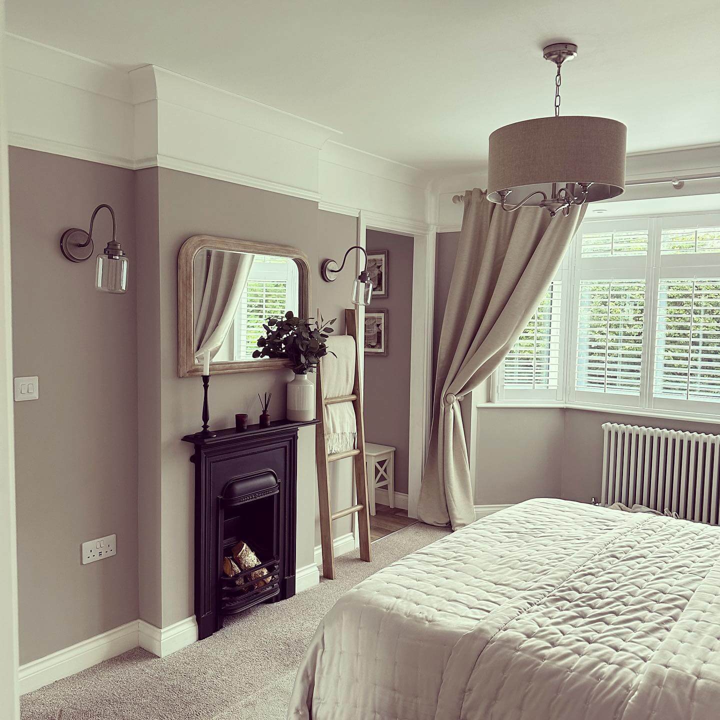 Cozy Up Your Space: Innovative Bedroom Fireplace Ideas to Ignite Your Imagination 8