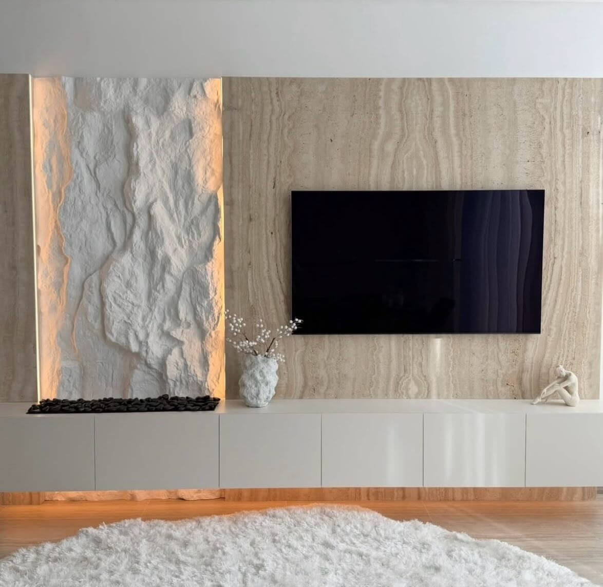 Transform Your Space: Innovative Modern Living Room TV Wall Ideas 7