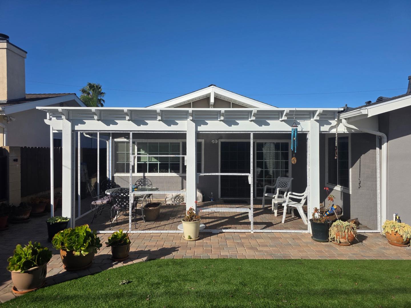 10 Enclosed Porch Ideas to Elevate Your Home’s Charm and Functionality 8