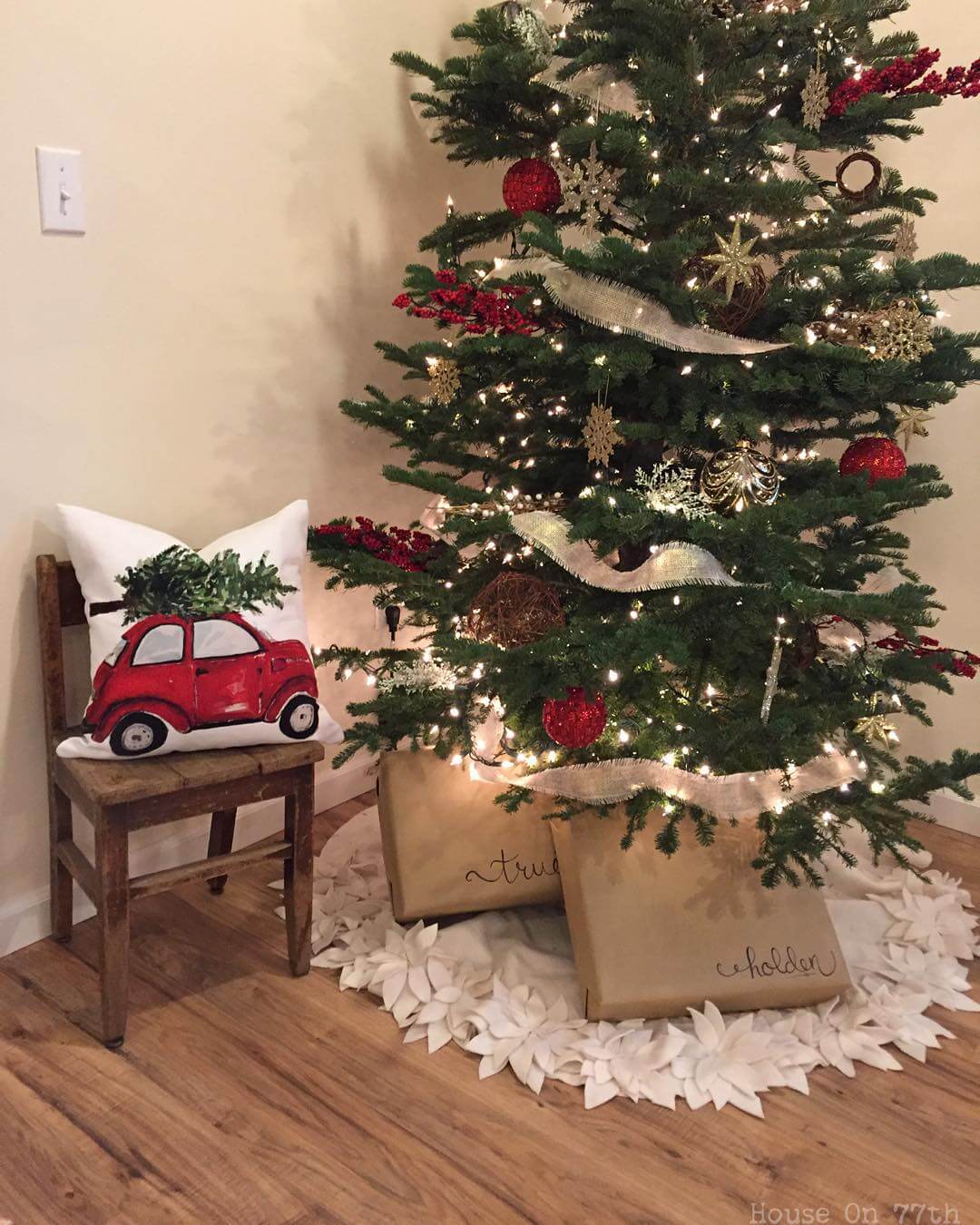 Cozy Up Your Home: 10 Captivating Farmhouse Winter Decor Ideas 8