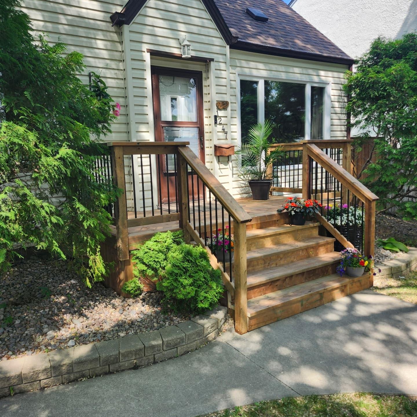 10 Stunning Front Porch Step Ideas to Elevate Your Home's Curb Appeal 9