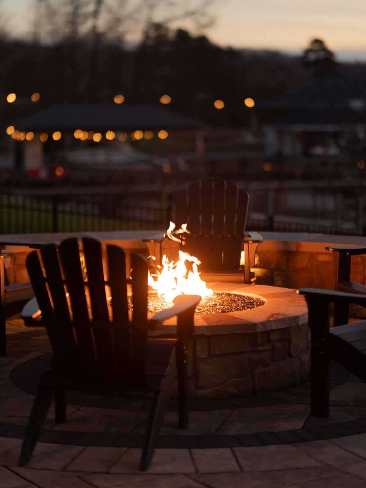 Transform Your Backyard with These Creative Outdoor Fire Pit Seating Area Ideas 9