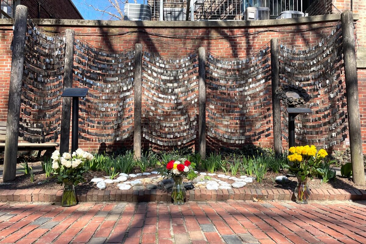 Unique Memorial Garden Ideas to Create a Serene Tribute 9