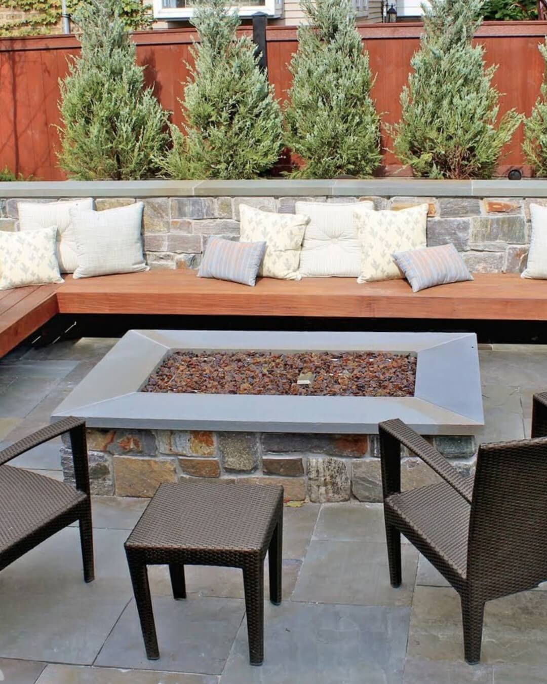 Stunning Stone Fire Pit Ideas for a Cozy Outdoor Retreat 9