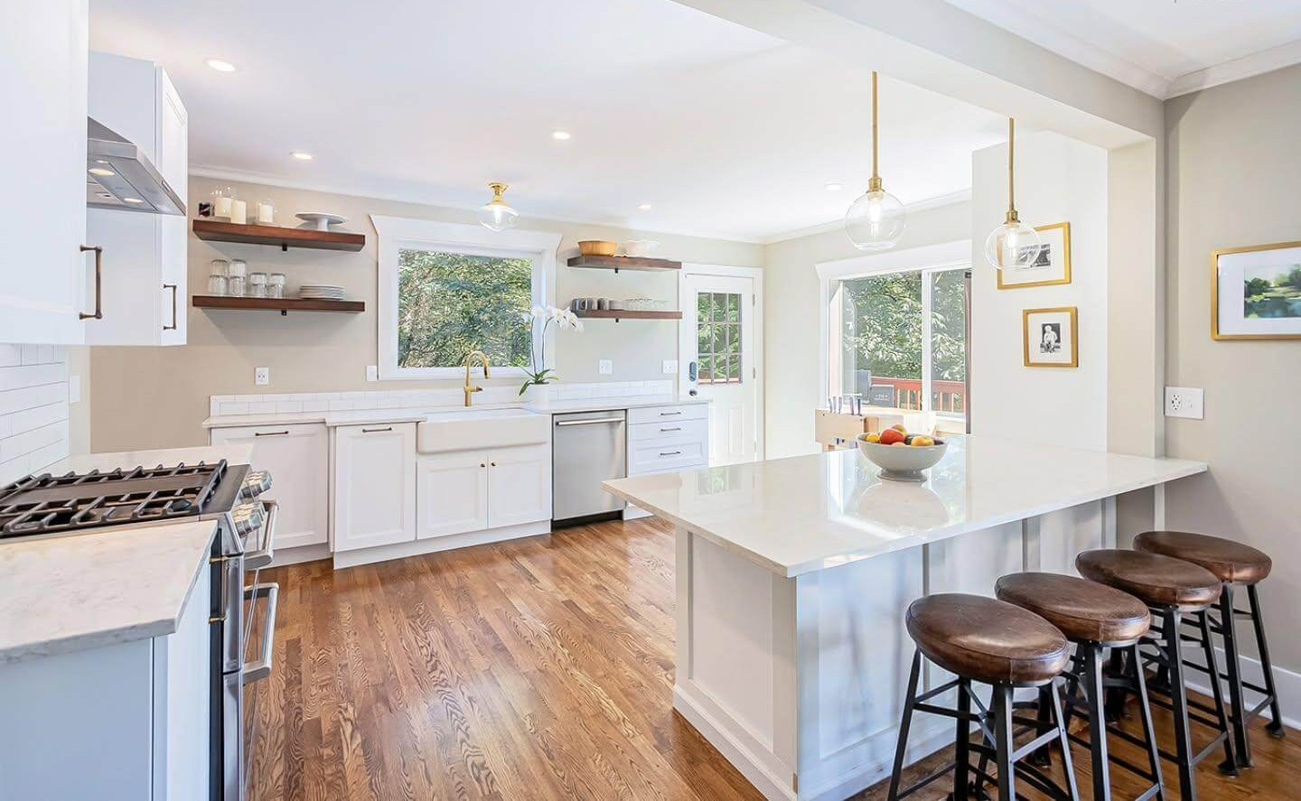 Stunning Wood Floor Design Ideas to Transform Your Space 9