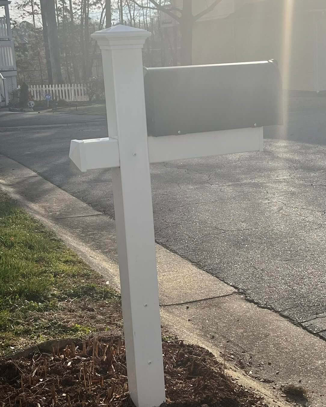 Creative Mailbox Decor Ideas: Transform Your Curb Appeal with Artistic Flair 9