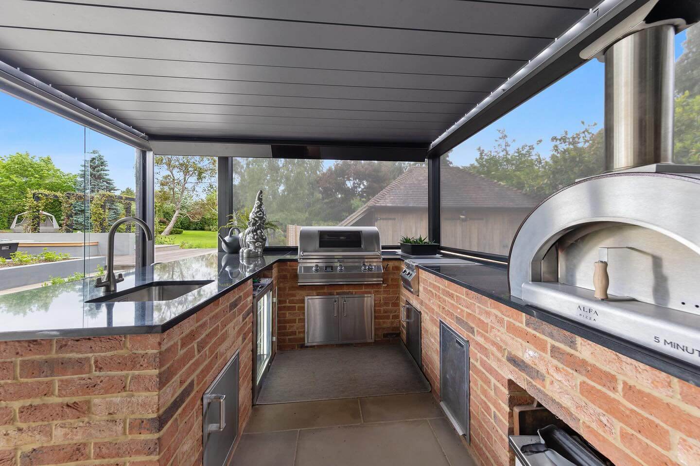 10 Outdoor Kitchen Ideas That Will Transform Your Backyard Into a Culinary Haven 9