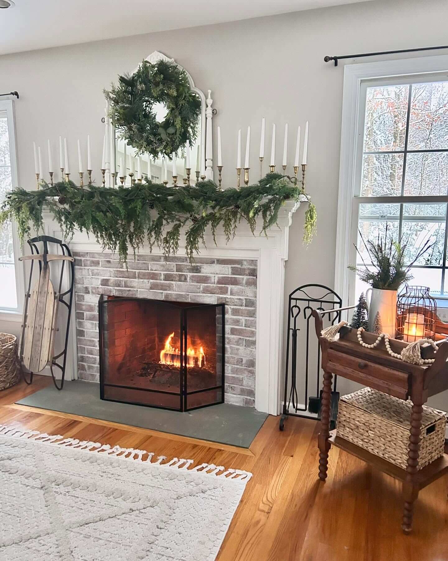 Cozy Up Your Home: 10 Captivating Farmhouse Winter Decor Ideas 9